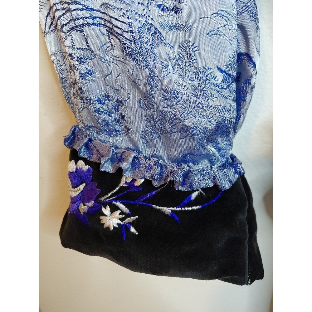 Vintage 1950s or 1960"s blue Silk  Jaquard Japanese silk robe fujiyama Sakura - Picture 4 of 10
